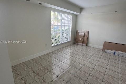 Condo in Miami, Florida, 3 bedrooms  № 2034918 - photo 4