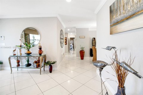 Villa ou maison à vendre à Cutler Bay, Floride: 4 chambres, 242.2 m2 № 2004760 - photo 11