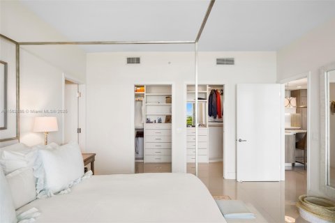 Condo in Key Biscayne, Florida, 2 bedrooms  № 2012739 - photo 12