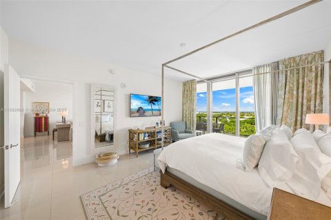 Condo in Key Biscayne, Florida, 2 bedrooms  № 2012739 - photo 11