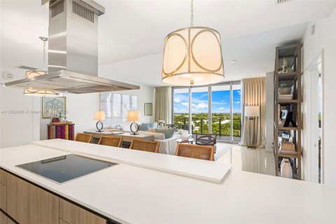Condo in Key Biscayne, Florida, 2 bedrooms  № 2012739 - photo 6