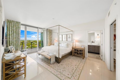Condo in Key Biscayne, Florida, 2 bedrooms  № 2012739 - photo 9
