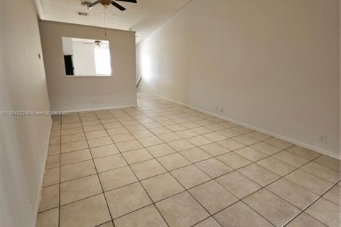 Copropriété à louer à Lauderhill, Floride: 2 chambres, 82.59 m2 № 1948049 - photo 21