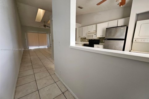 Copropriété à louer à Lauderhill, Floride: 2 chambres, 82.59 m2 № 1948049 - photo 10