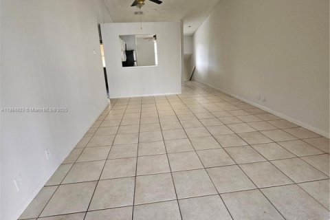 Copropriété à louer à Lauderhill, Floride: 2 chambres, 82.59 m2 № 1948049 - photo 18