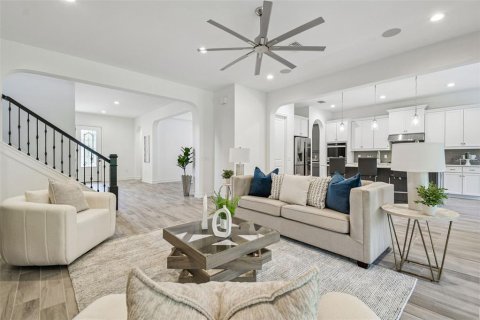 Casa en venta en Wesley Chapel, Florida, 4 dormitorios, 310.2 m2 № 1907801 - foto 18