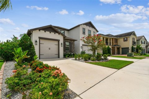 Casa en venta en Wesley Chapel, Florida, 4 dormitorios, 310.2 m2 № 1907801 - foto 4