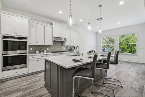 Casa en venta en Wesley Chapel, Florida, 4 dormitorios, 310.2 m2 № 1907801 - foto 22
