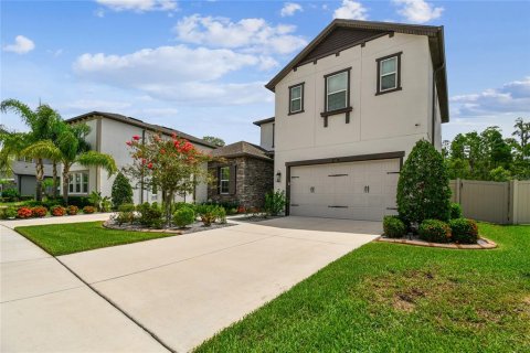 Casa en venta en Wesley Chapel, Florida, 4 dormitorios, 310.2 m2 № 1907801 - foto 5