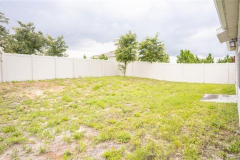 House in Haines City, Florida 3 bedrooms, 144.46 sq.m. № 1784737 - photo 21