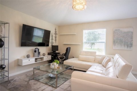 House in Haines City, Florida 3 bedrooms, 144.46 sq.m. № 1784737 - photo 5