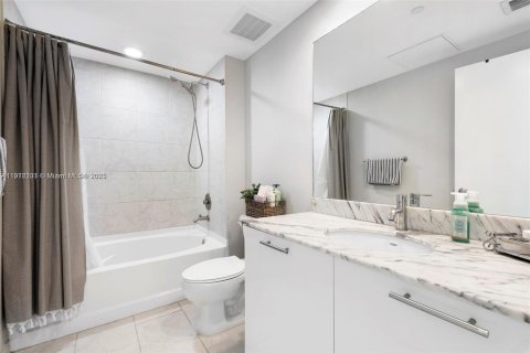 Copropriété à louer à Miami, Floride: 1 chambre, 65.22 m2 № 1966424 - photo 13