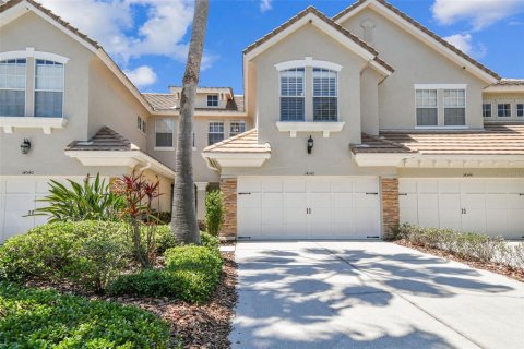 Adosado en venta en Tampa, Florida, 3 dormitorios, 166.48 m2 № 1659072 - foto 1