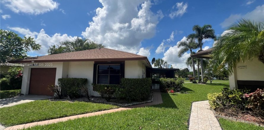 Villa ou maison à West Palm Beach, Floride 2 chambres, 110.55 m2 № 1932556
