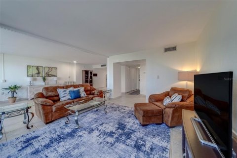 Copropriété à vendre à Clearwater, Floride: 1 chambre, 101.26 m2 № 1628615 - photo 15