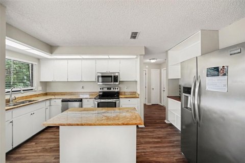 Casa en venta en Port Richey, Florida, 3 dormitorios, 126.25 m2 № 2217353 - foto 10