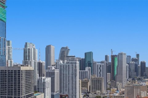 Condo in Miami, Florida, 1 bedroom № 2181798 - photo 30