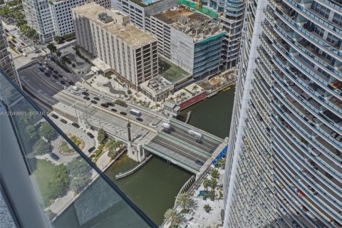 Condo in Miami, Florida, 1 bedroom № 2181798 - photo 29