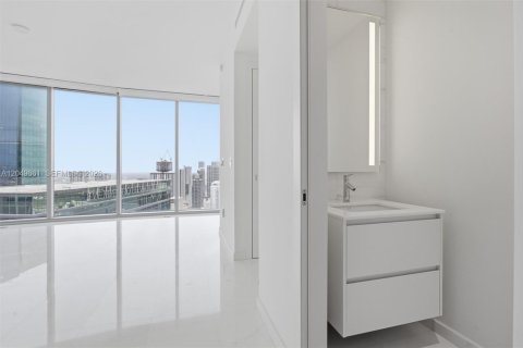 Condo in Miami, Florida, 1 bedroom № 2181798 - photo 18