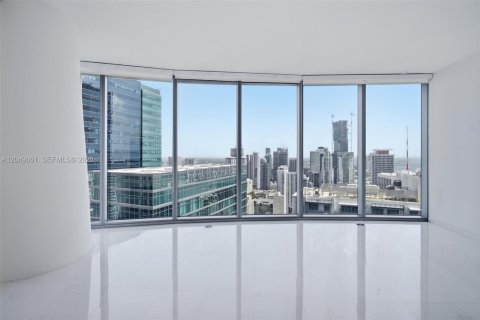 Condo in Miami, Florida, 1 bedroom № 2181798 - photo 15