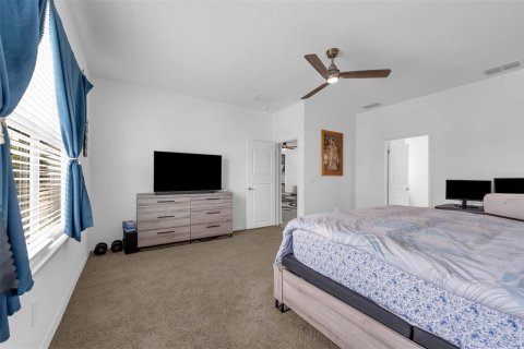 House in Apopka, Florida 4 bedrooms, 255.95 sq.m. № 1784469 - photo 30