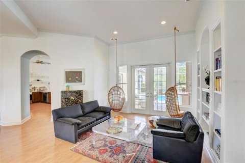 Villa ou maison à louer à Bradenton, Floride: 4 chambres, 315.87 m2 № 2091485 - photo 9