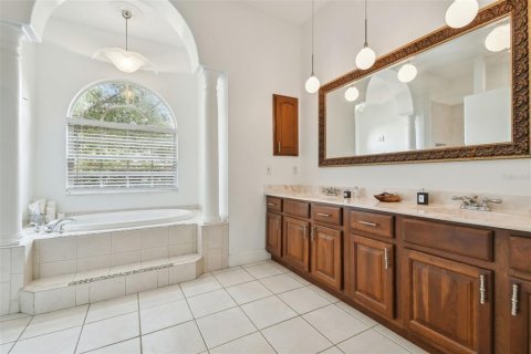 Villa ou maison à louer à Bradenton, Floride: 4 chambres, 315.87 m2 № 2091485 - photo 27