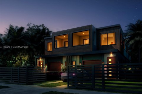 Купить таунхаус в Майами, Флорида 5 комнат, 255.48м2, № 1794593 - фото 11