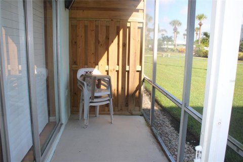 Condominio en alquiler en New Smyrna Beach, Florida, 2 dormitorios, 105.72 m2 № 1873788 - foto 15