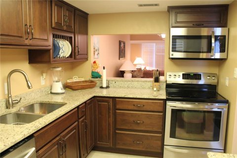 Condominio en alquiler en New Smyrna Beach, Florida, 2 dormitorios, 105.72 m2 № 1873788 - foto 5