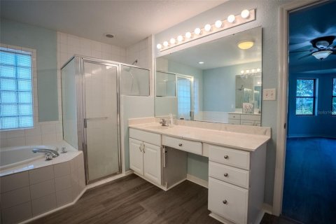 Casa en venta en Lady Lake, Florida, 5 dormitorios, 324.32 m2 № 1777482 - foto 24