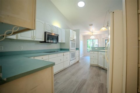 Casa en venta en Lady Lake, Florida, 5 dormitorios, 324.32 m2 № 1777482 - foto 30