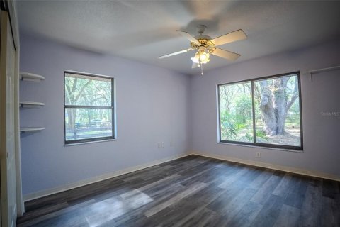 Casa en venta en Lady Lake, Florida, 5 dormitorios, 324.32 m2 № 1777482 - foto 14
