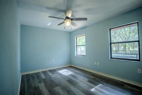 Casa en venta en Lady Lake, Florida, 5 dormitorios, 324.32 m2 № 1777482 - foto 16