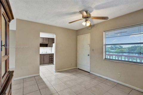 Condominio en venta en Plantation, Florida, 1 dormitorio, 69.49 m2 № 1979922 - foto 6