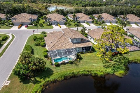 Villa ou maison à vendre à Sarasota, Floride: 3 chambres, 210.42 m2 № 2230201 - photo 6