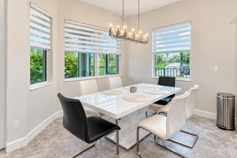 Villa ou maison à vendre à Westlake, Floride: 3 chambres, 177.72 m2 № 2411828 - photo 9