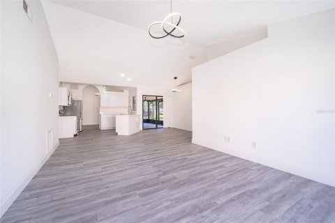 House in Ocoee, Florida 3 bedrooms, 157.93 sq.m. № 1543179 - photo 6