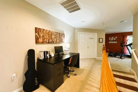 House in Orlando, Florida 4 bedrooms, 299.05 sq.m. № 1647610 - photo 19