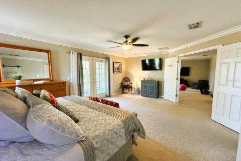 House in Orlando, Florida 4 bedrooms, 299.05 sq.m. № 1647610 - photo 24