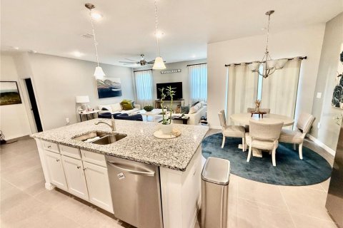 Купить виллу или дом в Юстис, Флорида 7 комнат, 173.17м2, № 2107785 - фото 28