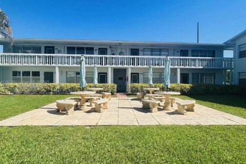 Condominio en venta en Deerfield Beach, Florida, 1 dormitorio, 65.03 m2 № 1981946 - foto 17