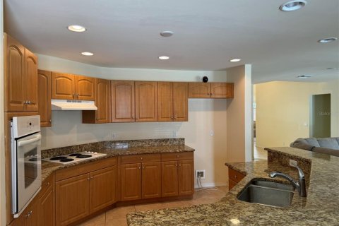 House in Lehigh Acres, Florida 3 bedrooms, 196.95 sq.m. № 1299983 - photo 20