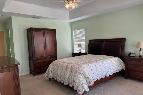 House in Lehigh Acres, Florida 3 bedrooms, 196.95 sq.m. № 1299983 - photo 27