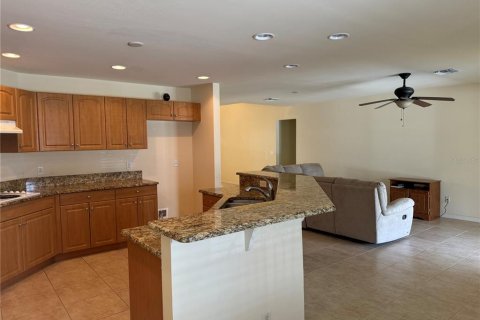 House in Lehigh Acres, Florida 3 bedrooms, 196.95 sq.m. № 1299983 - photo 19