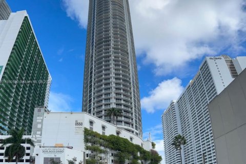 Condo in Miami, Florida, 1 bedroom  № 1946405 - photo 19