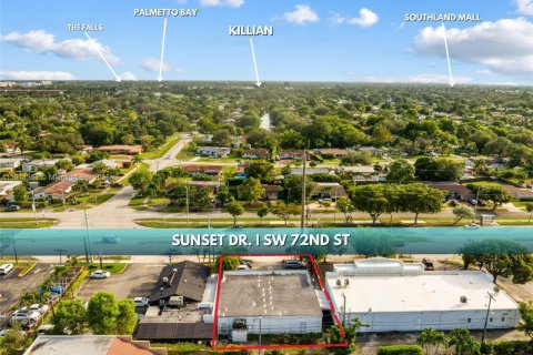 Propiedad comercial en venta en Miami, Florida № 1967279 - foto 20