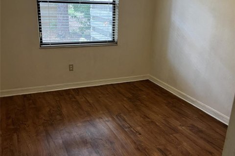 Townhouse in Gainesville, Florida 2 bedrooms, 86.31 sq.m. № 1910308 - photo 11