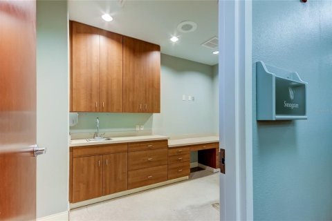 Propiedad comercial en alquiler en Lutz, Florida, 456.89 m2 № 736691 - foto 21