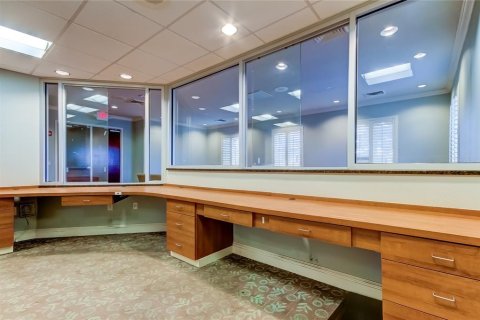 Propiedad comercial en alquiler en Lutz, Florida, 456.89 m2 № 736691 - foto 15